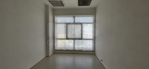 Loja/Escritório no centro da Benedita – com AC e potencial para T1