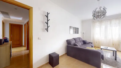 Apartamento T2 com parqueamento no Carregado