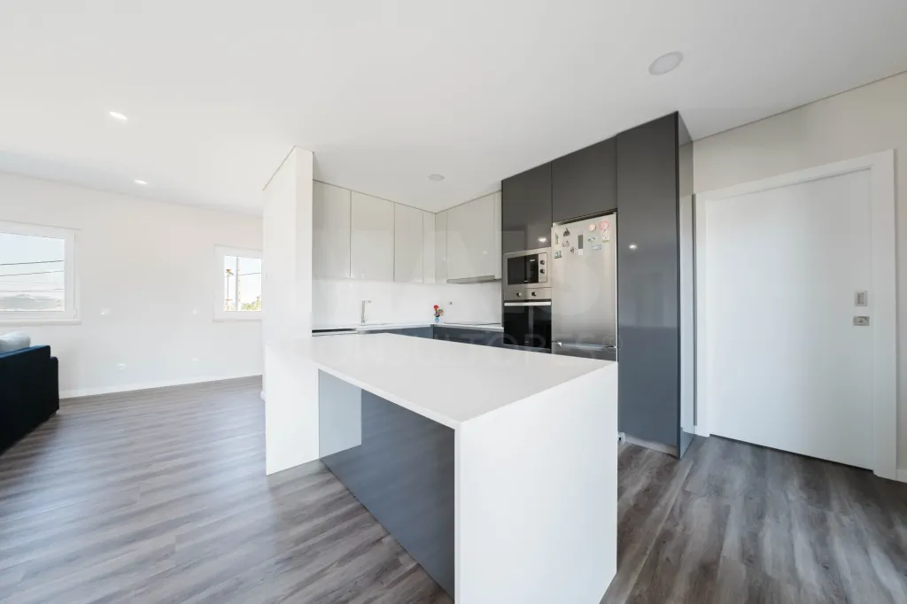 Moradia T3 Moderna, Térrea com Espaço Exterior | Olho Marinho, Óbidos