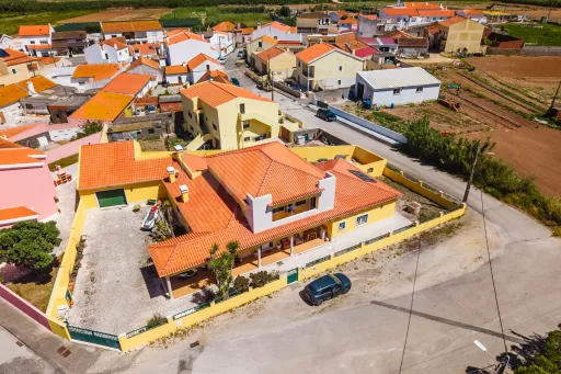 Moradia na Praia dos Super Tubos
