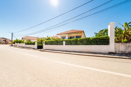 Villa with charm and privacy on a 1400m² plot
