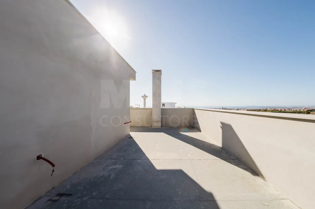 Moradia T3+1, Garagem, Espaço Exterior e Varanda Panorâmica e uma vista