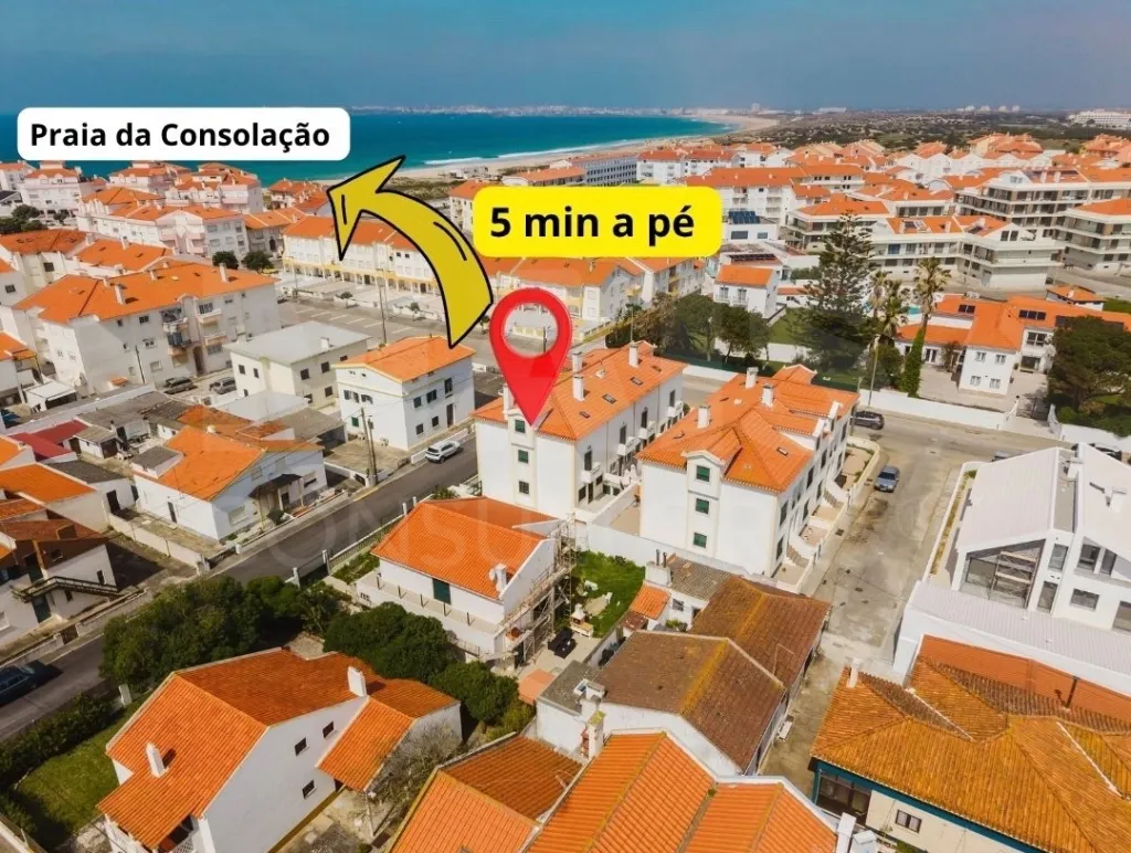 Moradia Geminada T2+2 com Terraço, Garagem Box e Churrasqueira perto de praia