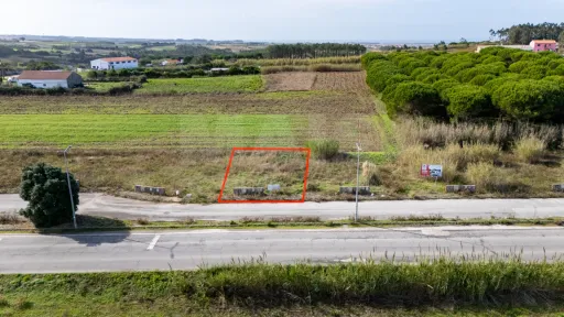Lote com projeto aprovado em Serra d'el Rei
