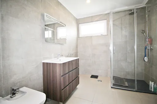 Moradia T5 de Luxo com Piscina