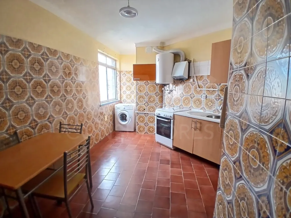 Apartamento T3 no centro das Caldas da Rainha com elevador