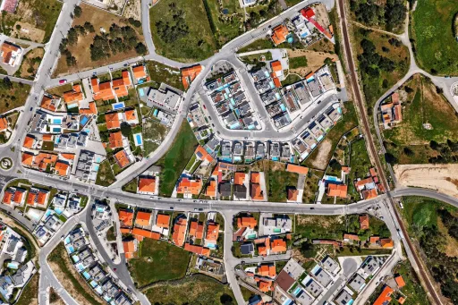 Moradia T4 com Piscina e Rooftop a minutos da Praia | Salir do Porto