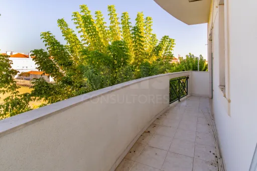 Apartamento T2 em Samora Correia
