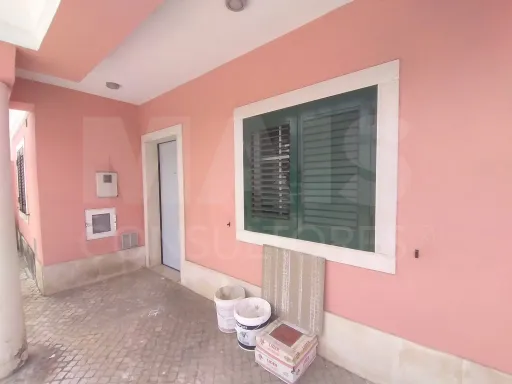 Moradia em Albarraque – A Oportunidade de Criar a Casa dos Seus Sonhos!