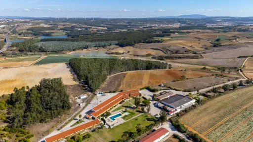 Parcela de terreno rústico de 4.700m2 em Atouguia da Baleia