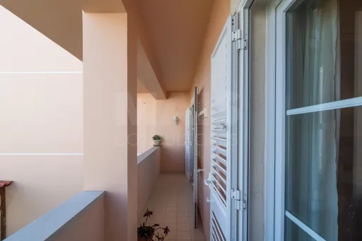 Andar de Moradia T4 com Terraço em Agualva-Cacém