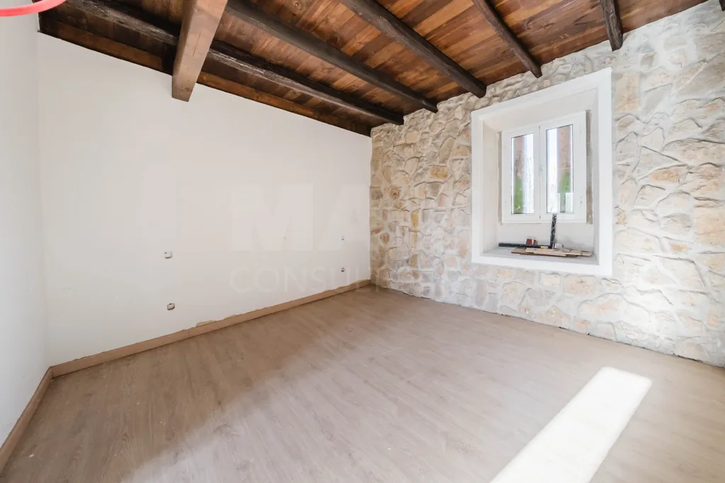 Moradia Térrea T2+1 c/ 2 casas de banho e logradouro