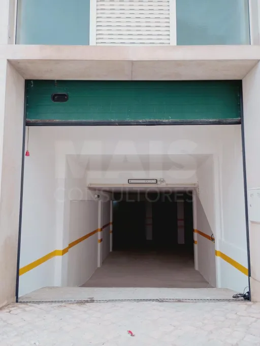 Building with 4 + 1 apartments and an AL license - Downtown Albufeira - Praia do Peneco
