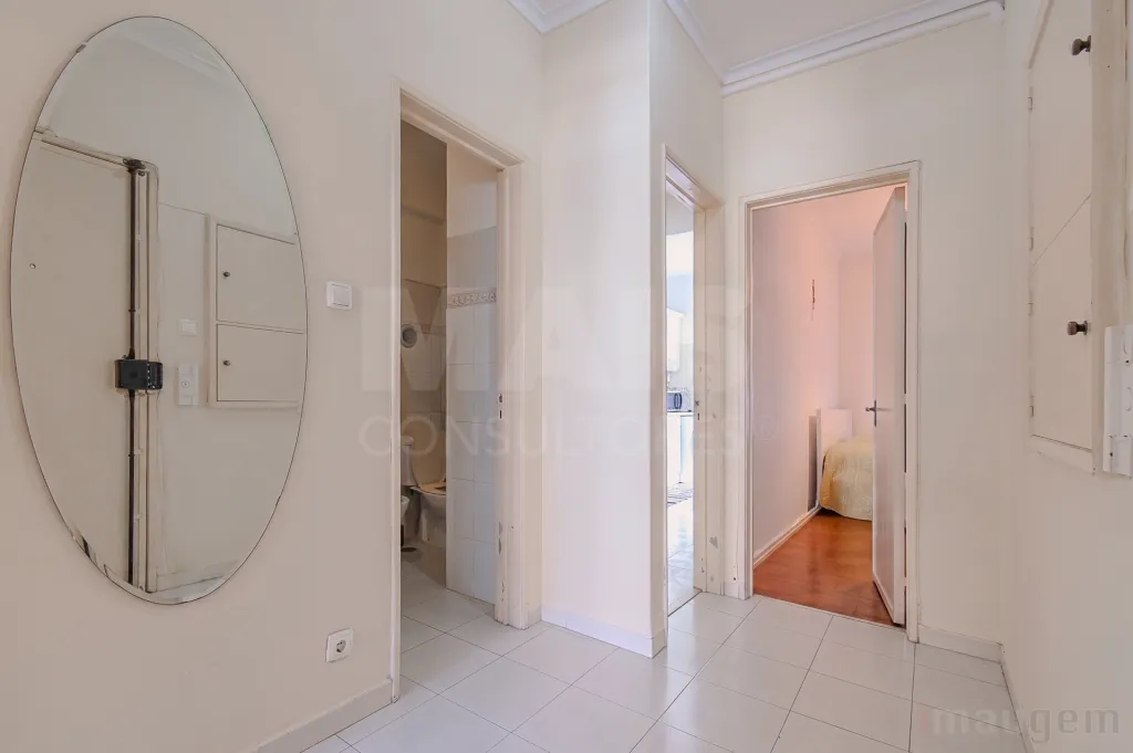 Apartamento T2 na Póvoa de Santo Adrião, Odivelas.