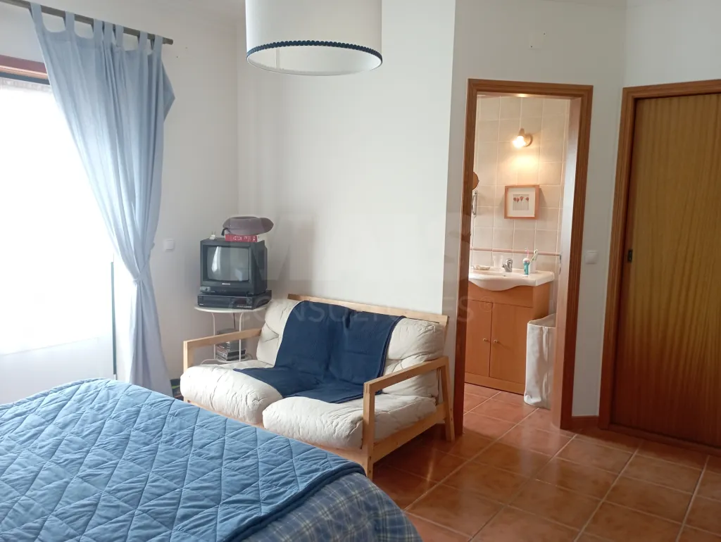 Moradia T2 + 1 Mobilada com Garagem e Quintal - Casais do Baleal