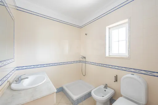 Moradia T5 com vista privilegiada em Alenquer