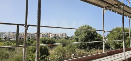 T2 Premium no Vistabella Oeiras | 107 m² + 22 m² de Varanda | 2 Suites | Jardim | 2 Lugares de Estacionamento, Piscina