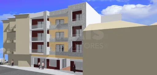 Land for 31 apartments + 4 stores - Malveira