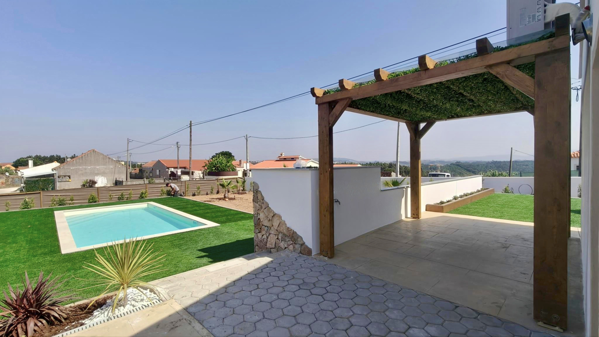 Single-Story 2-Bedroom + 1 House with Pool, Outbuilding, and 3,476 m² Lot | Comfort, Privacy, and Quality of Life