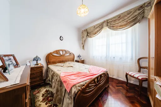 Villa with charm and privacy on a 1400m² plot