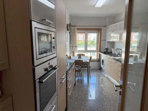 3 bedroom apartment in Algés