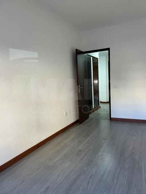 Oportunidade única | T3 Remodelado no Pinhal Novo- Perto do Pingo Doce